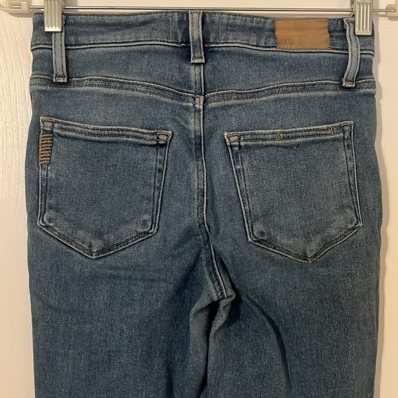 PAIGE Cindy Straight Jean Mel Destroyed Hem Size 25 Light Wash - Picture 9 of 11